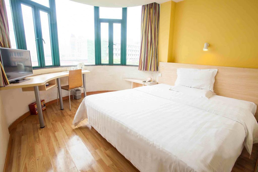 7Days Inn Beijing Beishatan Room photo